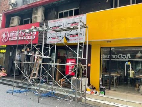 蒲城县制作广告招牌如何避免它发黄？